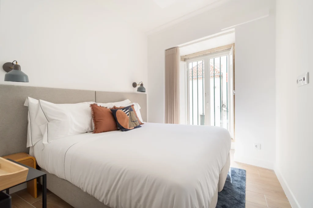 Quarto de uma Lapa Diplomatic Suite da Feel Lisboa
